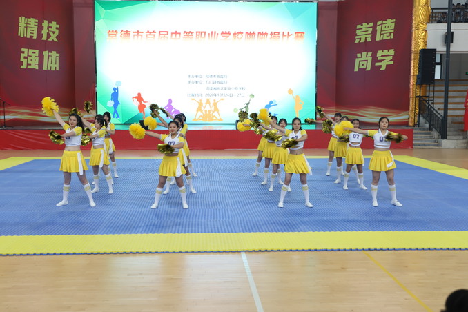 169ac34ae0b748da8a868d1e4cdfa80f.jpg