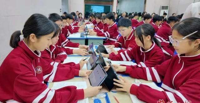 “平台+平板”赋能课堂：常德市推进国家中小学智慧教育平台深化应用