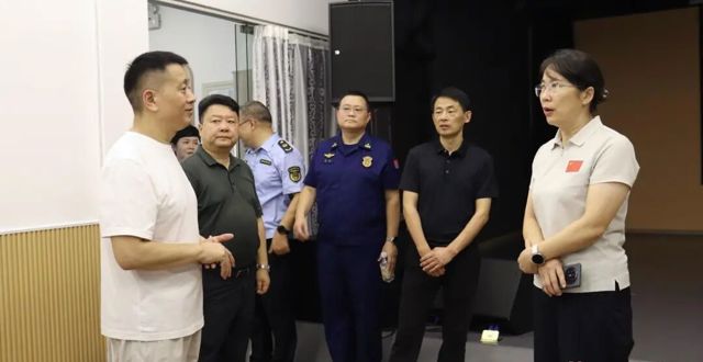 市领导带队检查校外培训、托管机构及重点企业特种设备安全工作